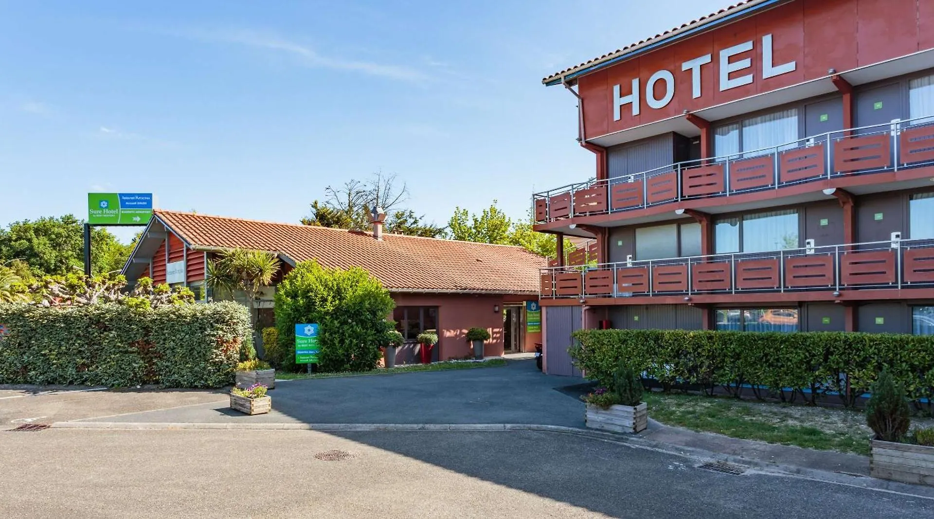 ***  Sure Hotel By Best Western Biarritz Aeroport Francia