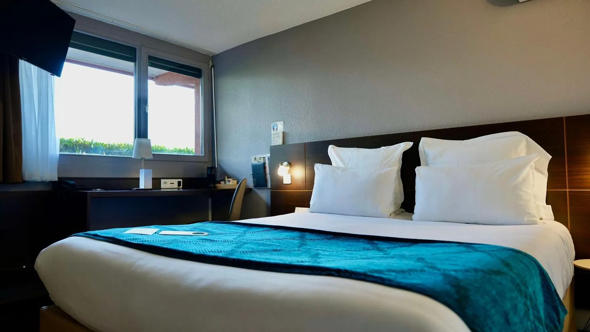 Sure Hotel By Best Western Biarritz Aeroport 3*,  Francia